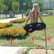 Dutch Magician Levitates Outside the White House (PICS) 